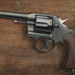 pistolet colt